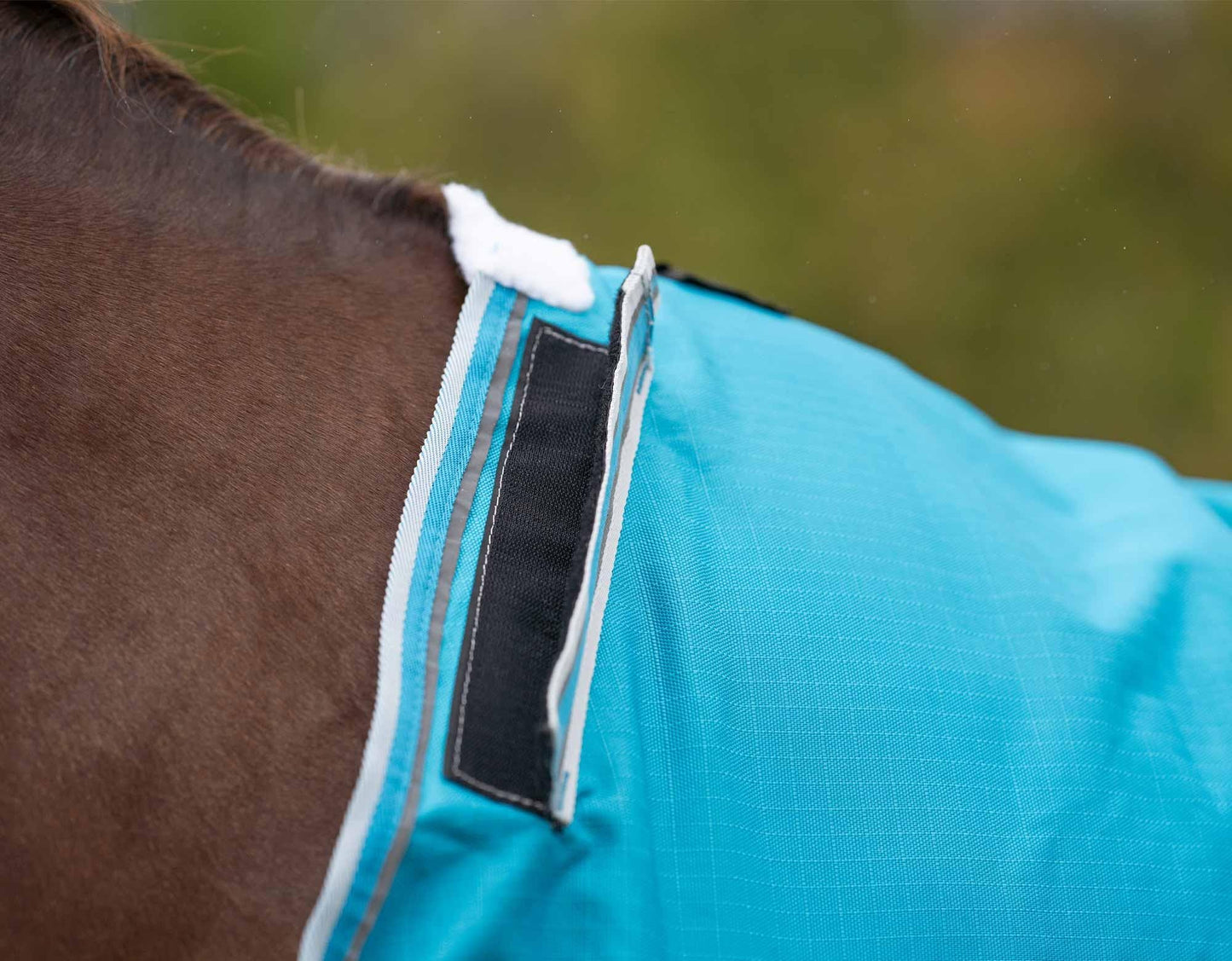 Clearance Caribu Flinders Detach-a-Neck Rainsheet 1200D