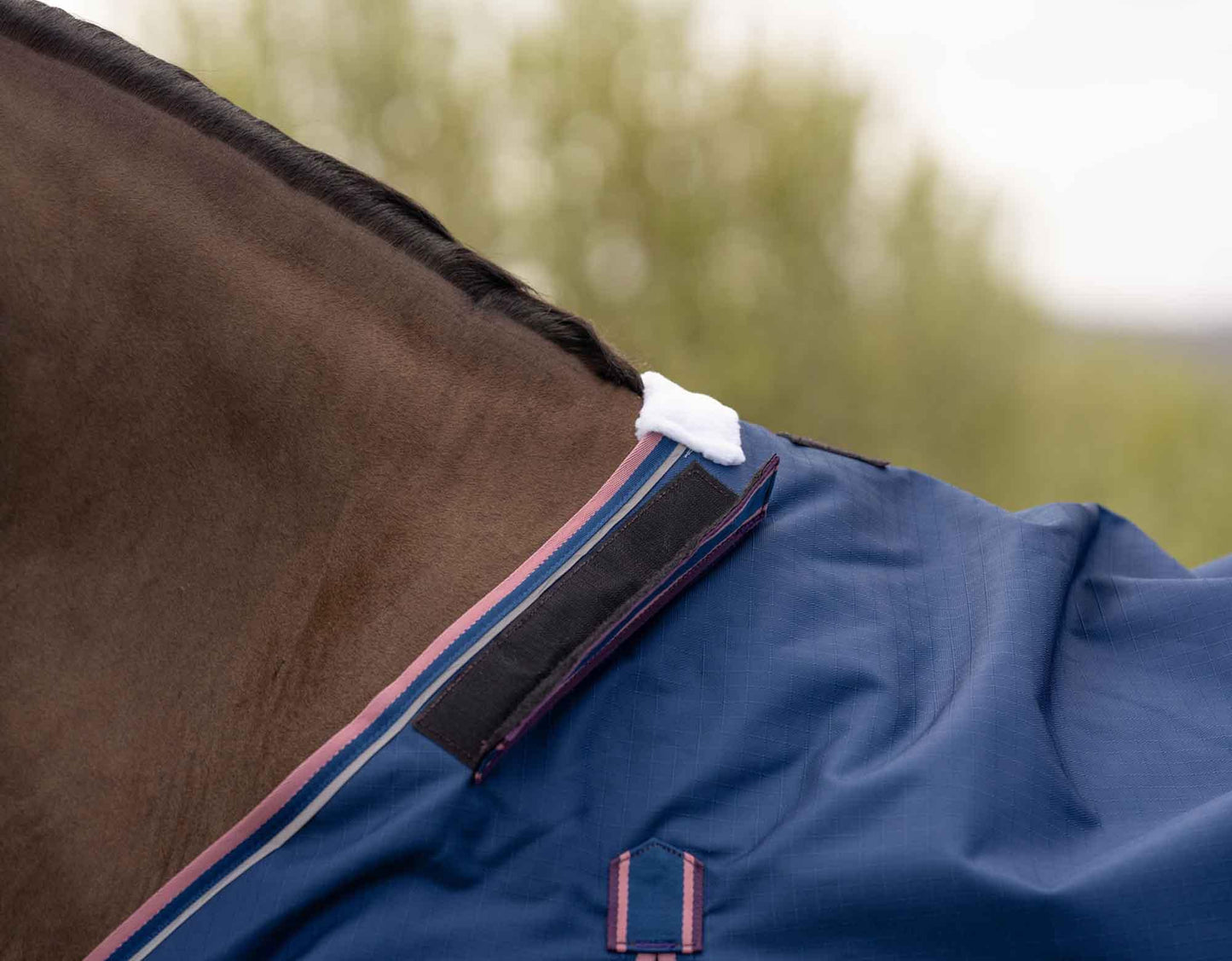 Caribu Alpine Gusset XL Detach-a-Neck Horse Rug 100g Navy Check
